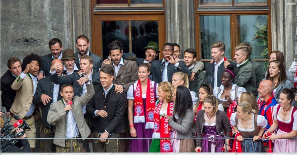 Bayern Múnich celebra título de Bundesliga